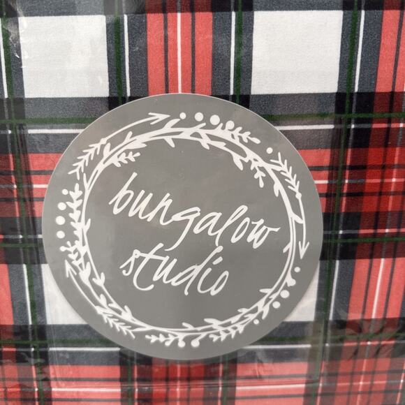 New Bungalow Studio Christmas RED PLAID Twin Size Sheet Set SHEETS NEW - Picture 2 of 3